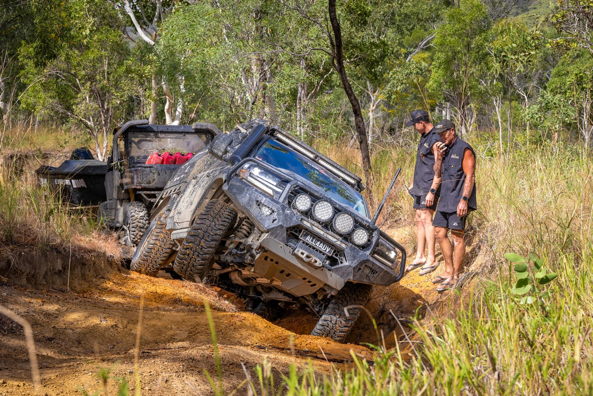 Offroad Animal - Toro Bull bar, To suit Toyota Land Cruiser 200 Series, 2015-2021