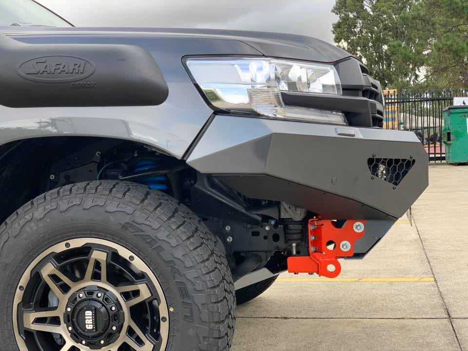Offroad Animal - Predator Bull bar, To suit Toyota Land Cruiser 200 Series, 2015-2021