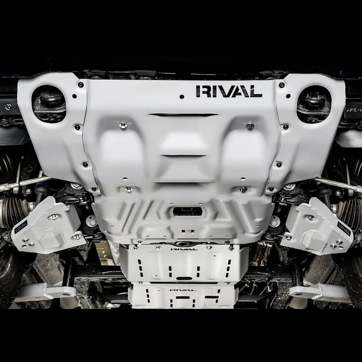 Aluminium Radiator and Engine Bash Plate - Toyota Hilux 2.8L Diesel