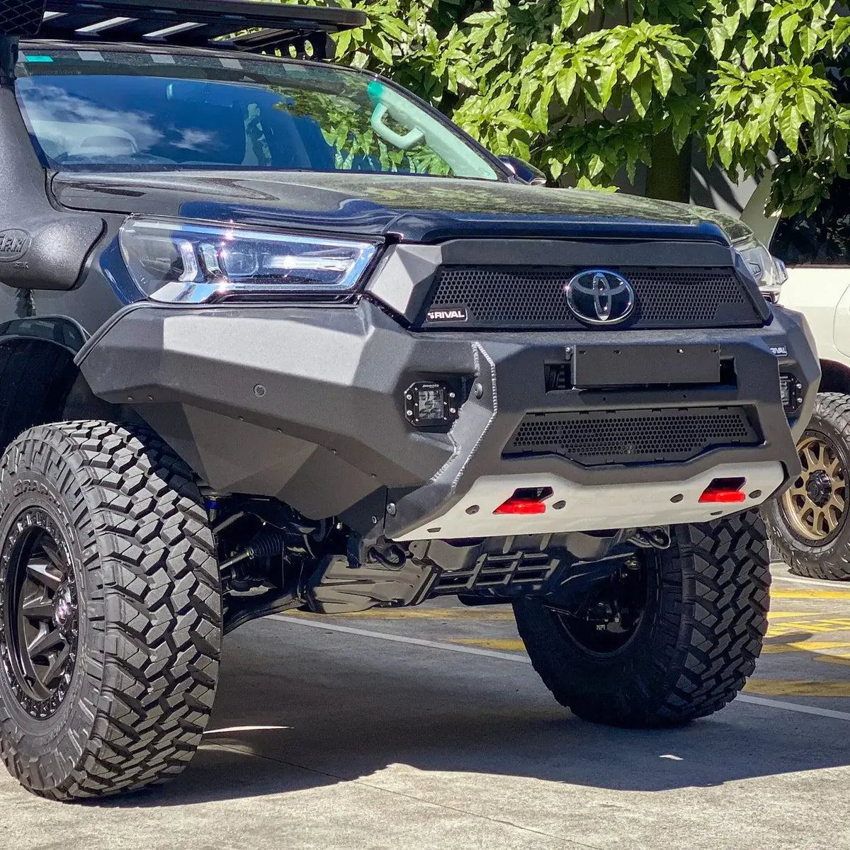 Aluminum Front Bar with RIVAL LED Fog Lights (Set of 2) - Toyota Hilux (2021–04/2024)