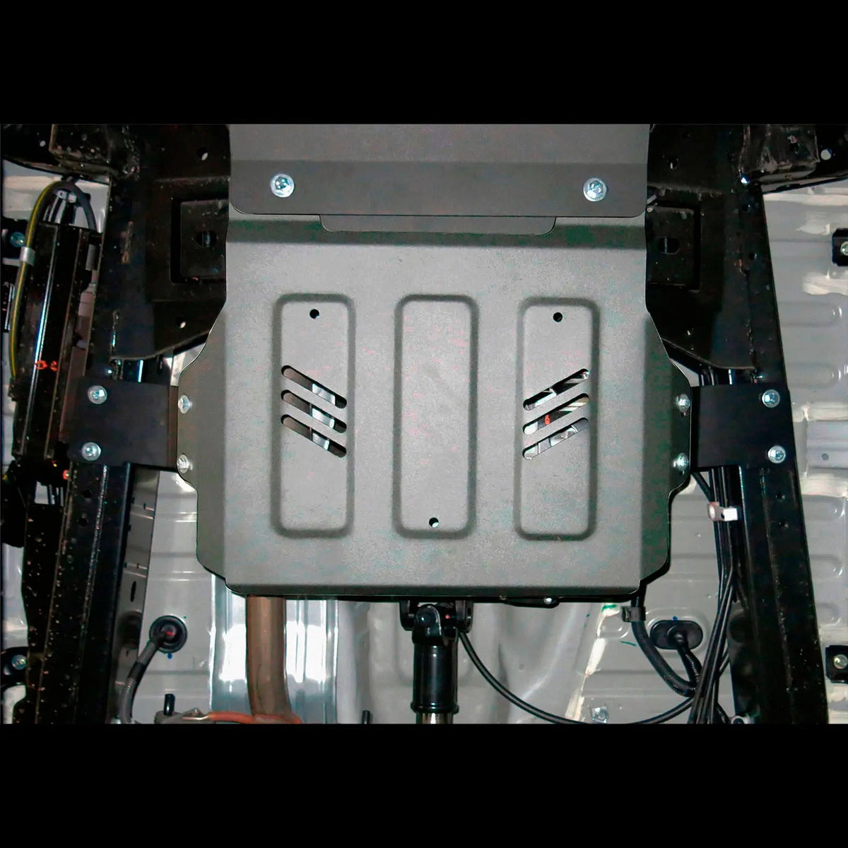 Aluminum Transfer Case Bash Plate - Mitsubishi Triton L200 2015-2023 / Mitsubishi Pajero Sport 2015-On