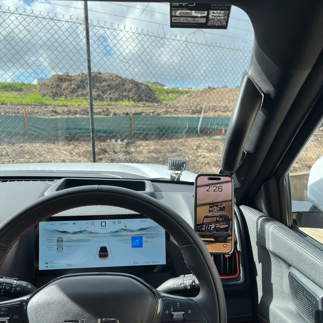 BYD Shark 6 Phone Mount