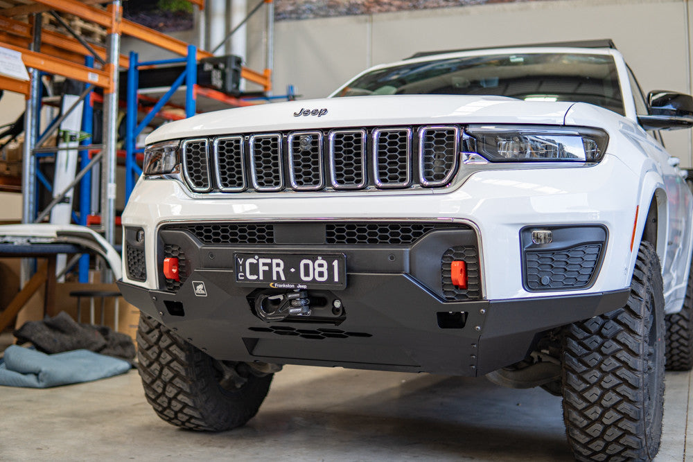 Pre Runner, Steel front bumper WL and L Grand Cherokee 2022 to current  Overland Only