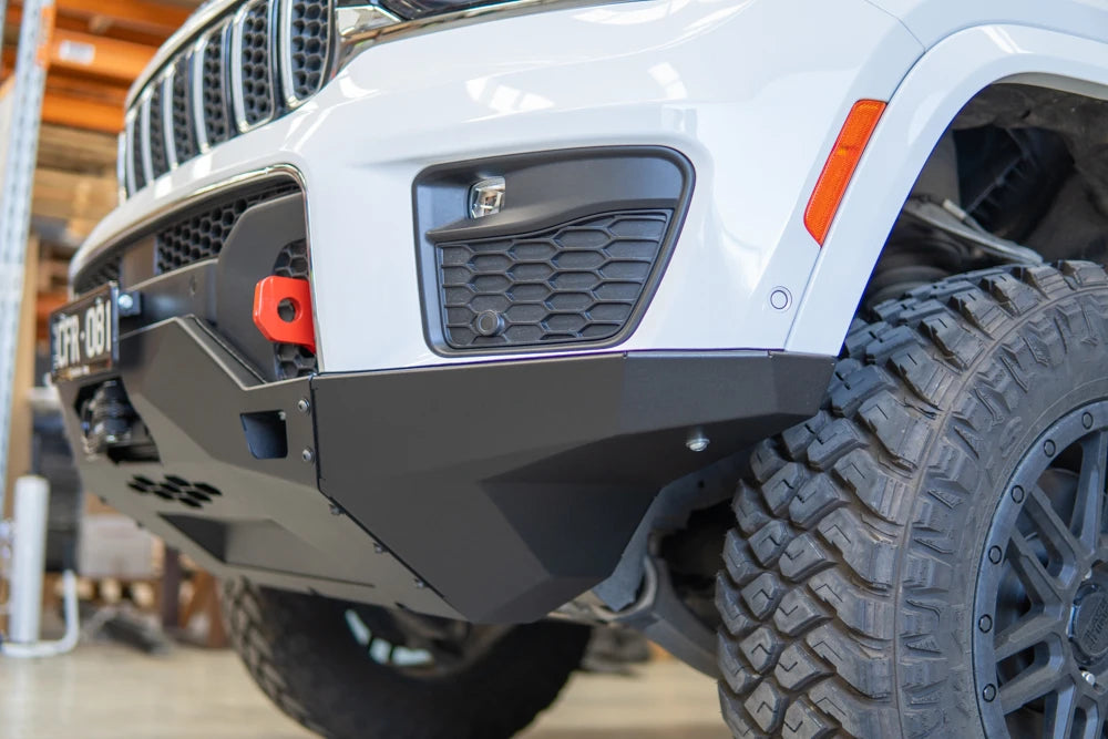 Pre Runner, Steel front bumper WL and L Grand Cherokee 2022 to current  Overland Only