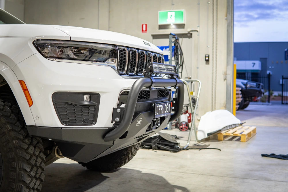 Pre Runner, Steel front bumper WL and L Grand Cherokee 2022 to current  Overland Only