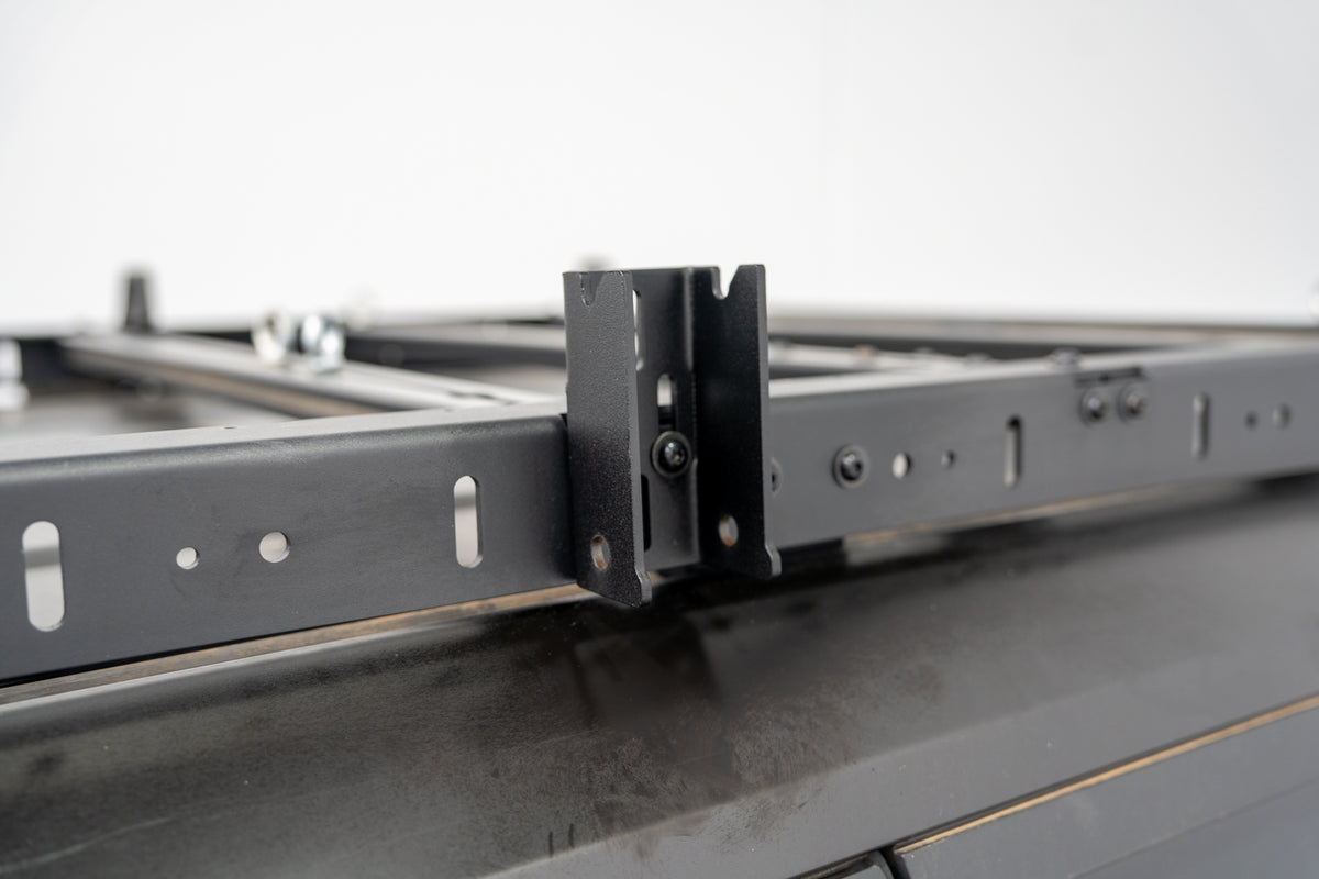 Offroad Animal - Awning Quick Connect Brackets