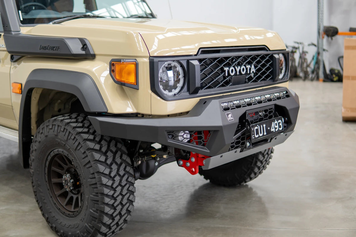 Offroad Animal - Predator Bull bar, Suitable for Toyota Land Cruiser (facelift) 76, 78, 79 Dual Cab, 2024 on
