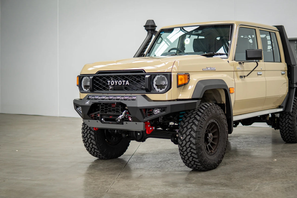 Offroad Animal - Predator Bull bar, Suitable for Toyota Land Cruiser (facelift) 76, 78, 79 Dual Cab, 2024 on