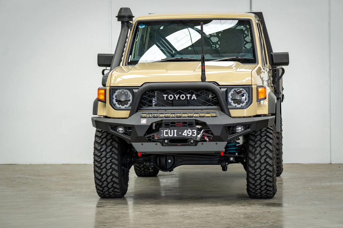 Offroad Animal - Predator Bull bar, Suitable for Toyota Land Cruiser (facelift) 76, 78, 79 Dual Cab, 2024 on