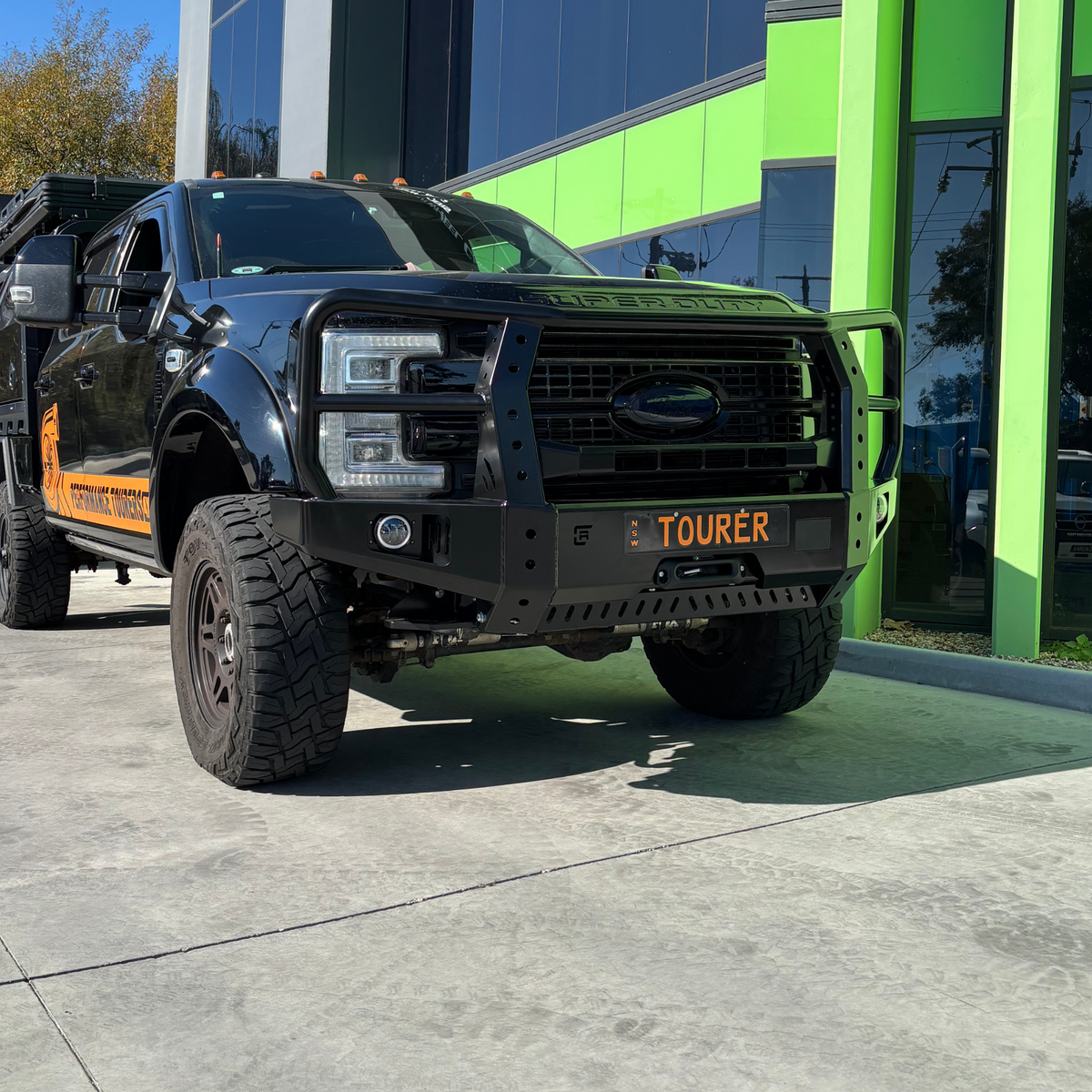 Ford F250 / F350 Dallas (Hooped) Bull Bar - F350 (2017-2022)