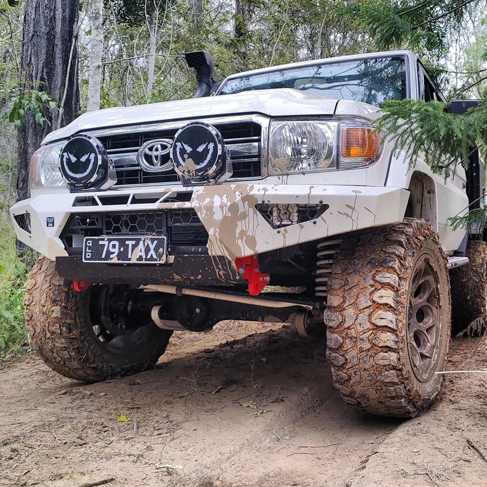Offroad Animal - Predator Bull bar, To suit Toyota Land Cruiser 76, 78, 79 Series, 2007-2023 ( Does Not Suit 2017+ Single Cab)