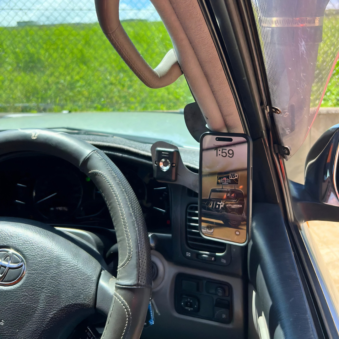 Toyota Land Cruiser 100 Series Phone and UHF Mount