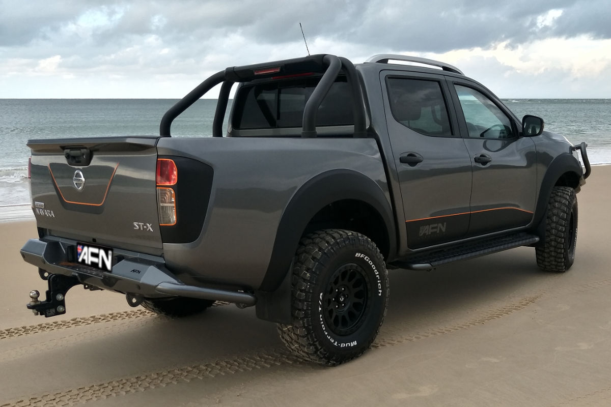 AFN Side Steps - Nissan Navara NP300