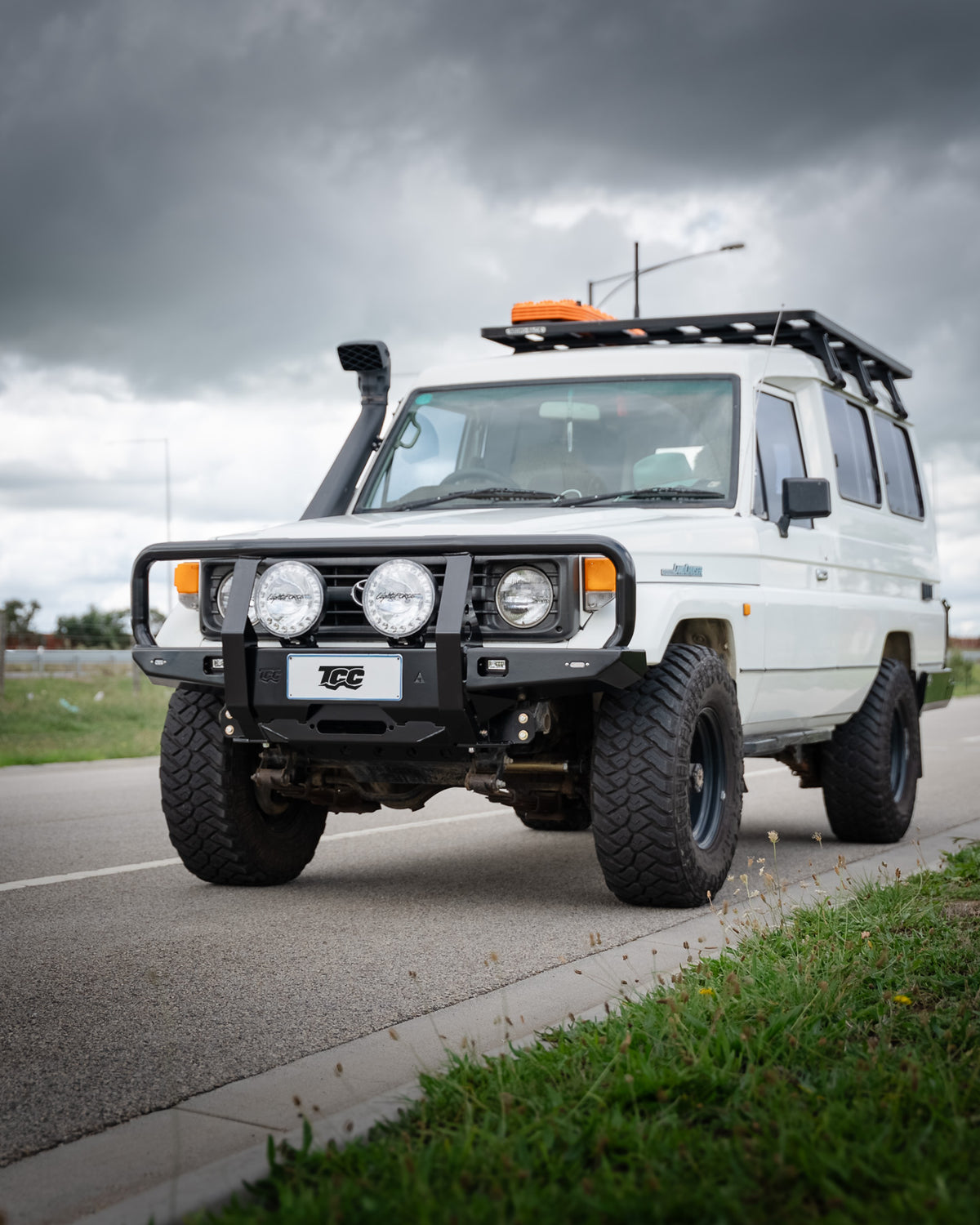 70 Series Bull Bar - Narrow Body (1984-2007)