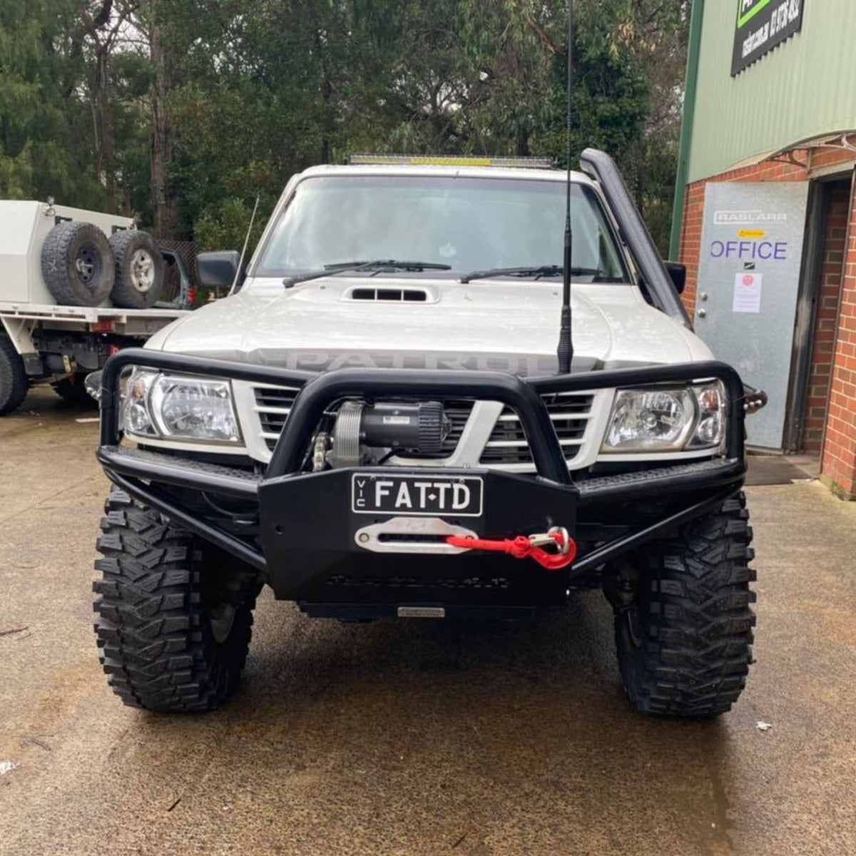 GU Nissan Patrol Hooped Comp Bar - Series 1-3 / High Mount Winch