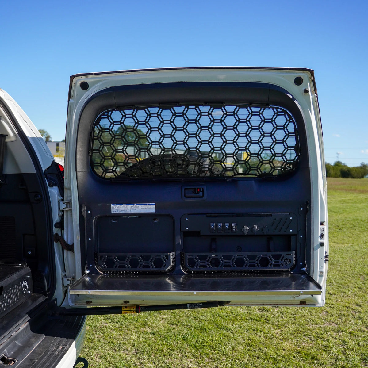 Tailgate Switch Panel & Light | Prado 150 - Loaded