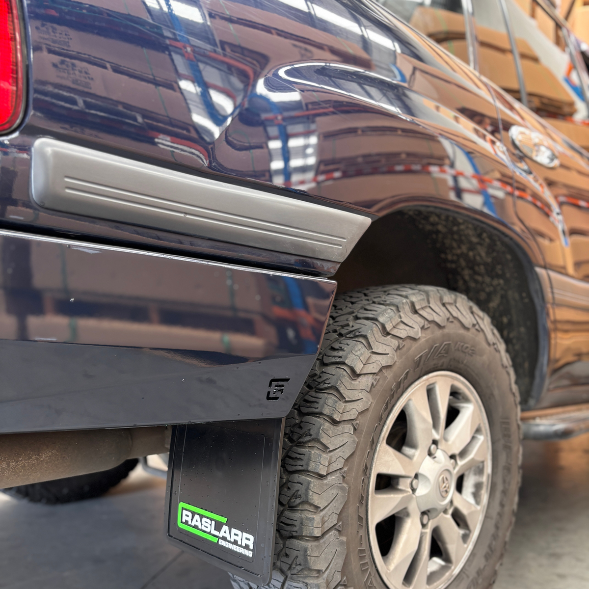 100 Series IFS Toyota LandCruiser Rear Bar V2 (Super High Clearance) - 2002 / Side Hoops: No