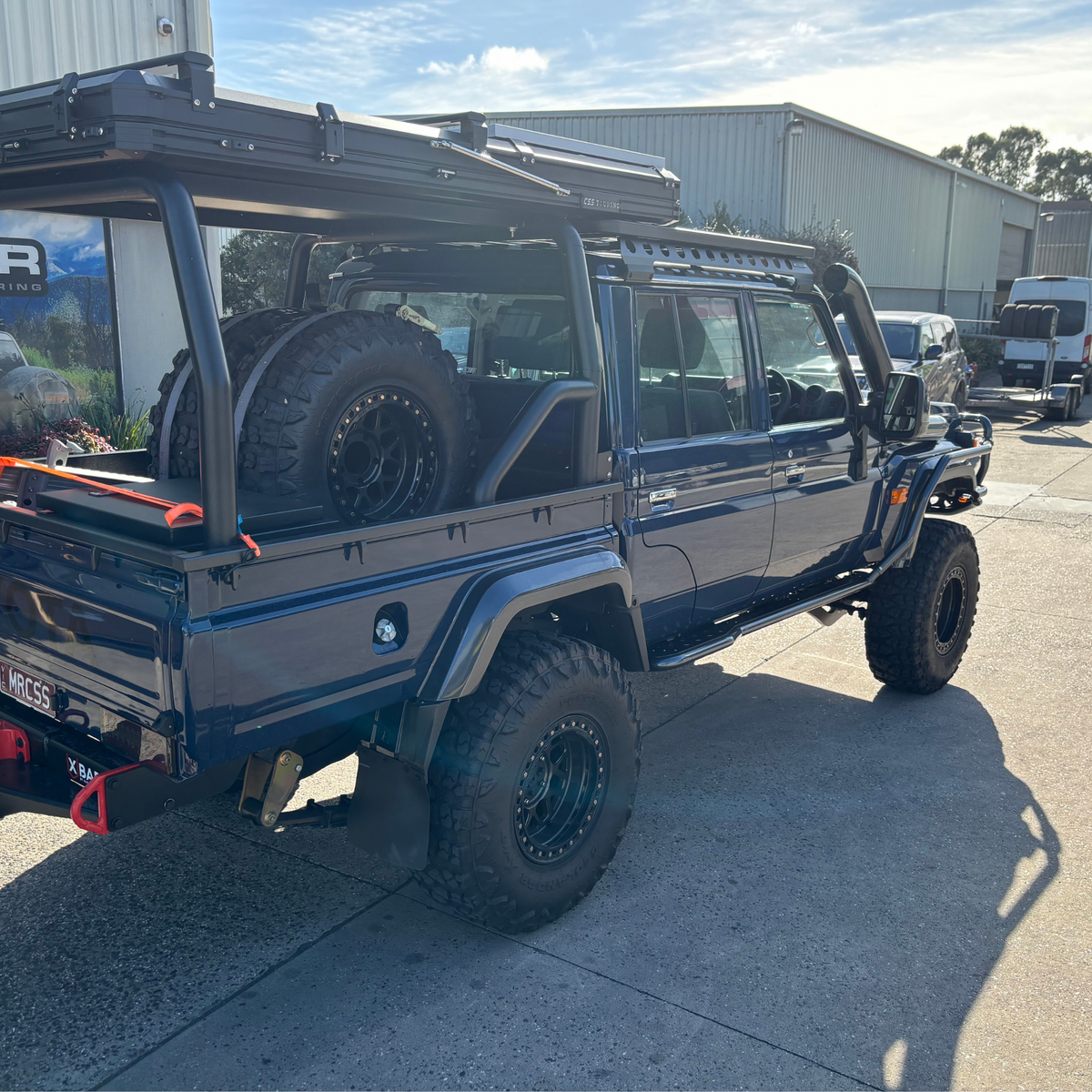 70 Series Facelift Dual Cab Sliders & Rails - Multi Hole