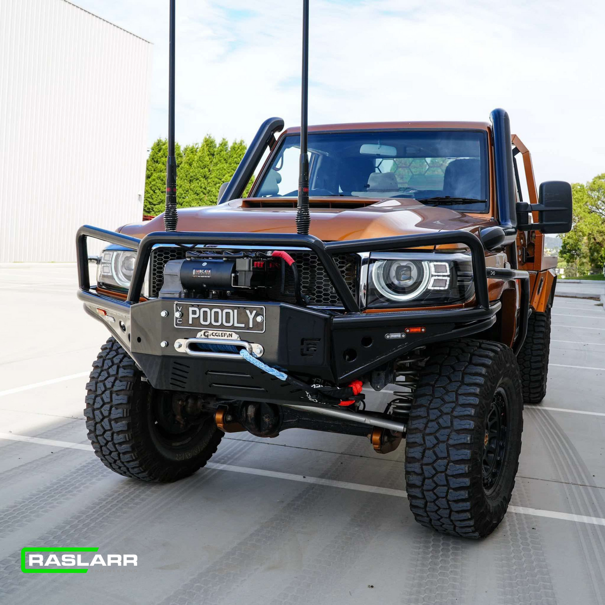 70 Series Toyota LandCruiser Pooly Bull Bar - 78 Series (07-23) / Normal