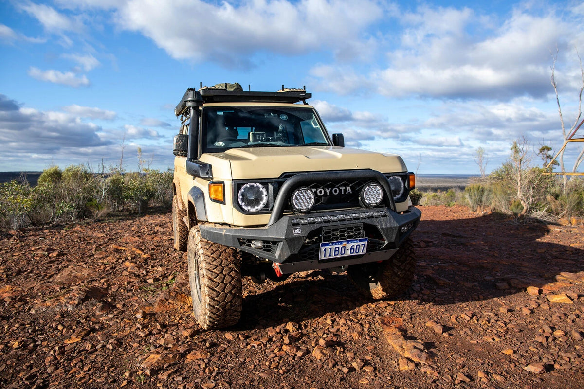 Offroad Animal - Predator Bull bar, Suitable for Toyota Land Cruiser (facelift) 76, 78, 79 Dual Cab, 2024 on
