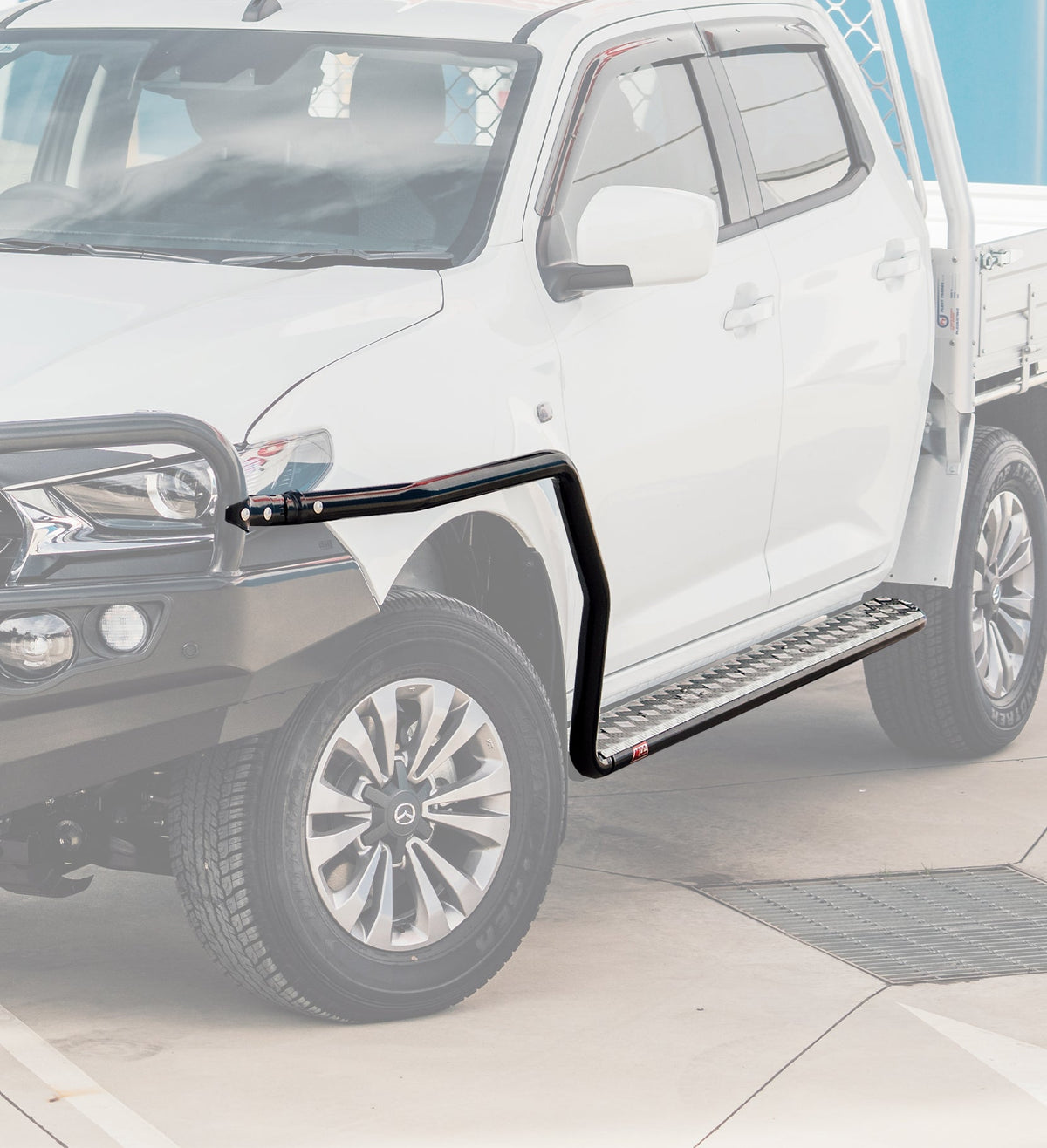 Patrol Y61 1997-2005 039SBSR Side Step and Rail Package (Sand Black) (50mm Bull Bar) - SKU MCC-03003-039SBSR