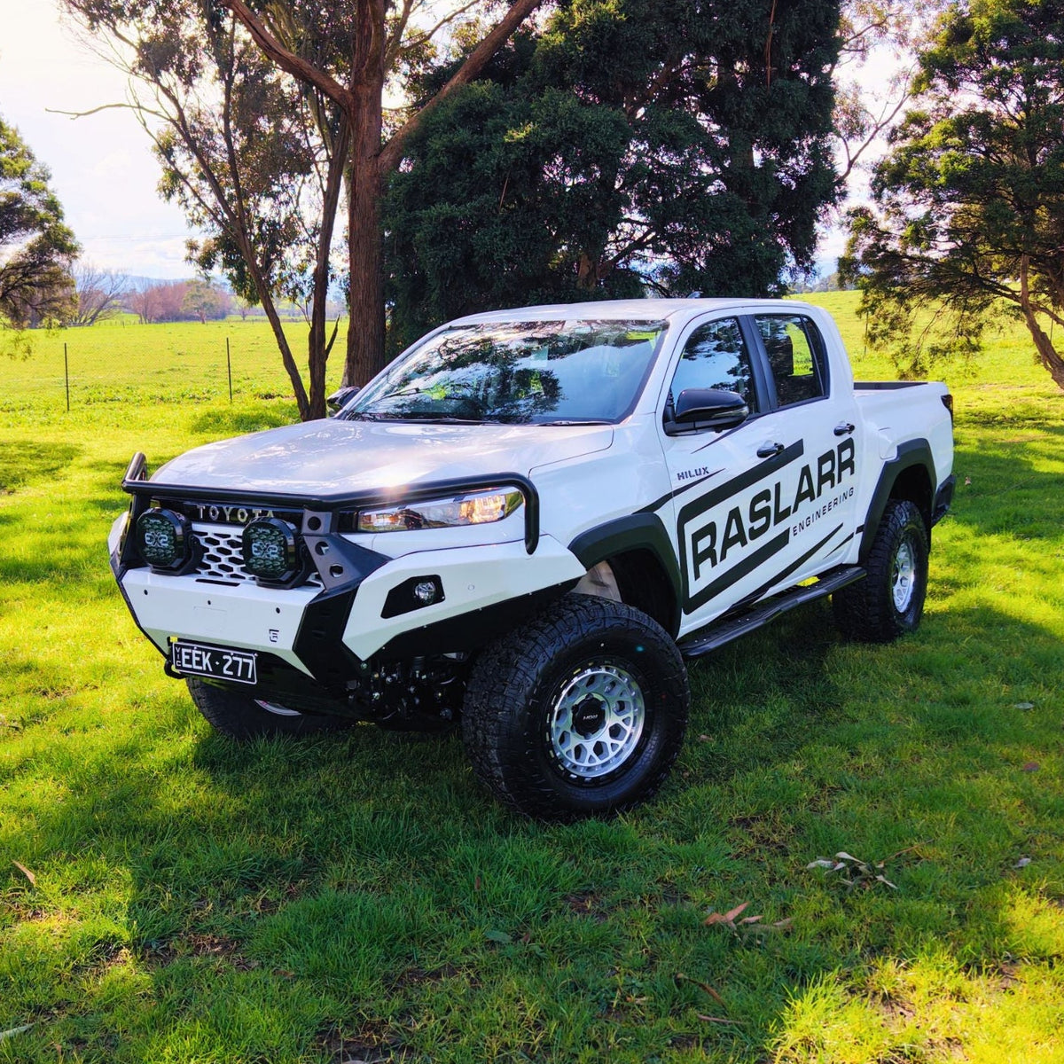 Raslarr - N90 Toyota Hilux 2026+ Hooped (Dallas) Bull Bar