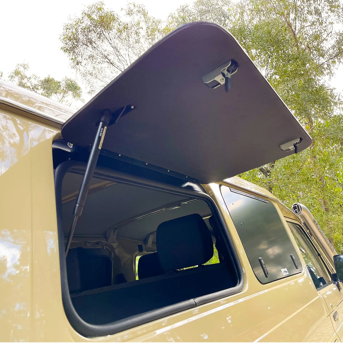 The Cruiser Company - Toyota LandCruiser Troopcarrier 75 & 78 Series Lift Up Window