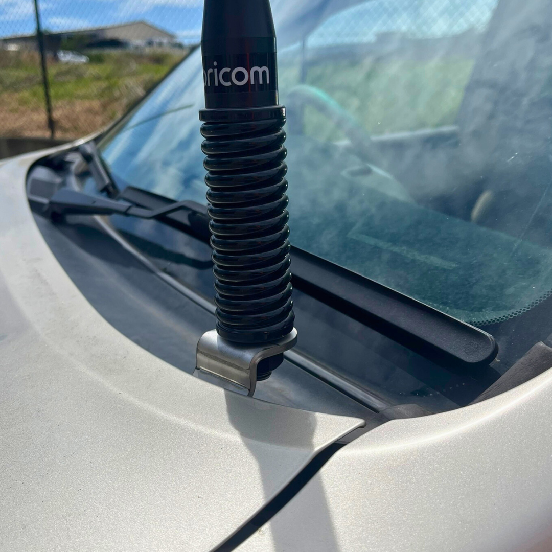 Toyota Prado 120 Bonnet Hinge UHF Antenna Bracket