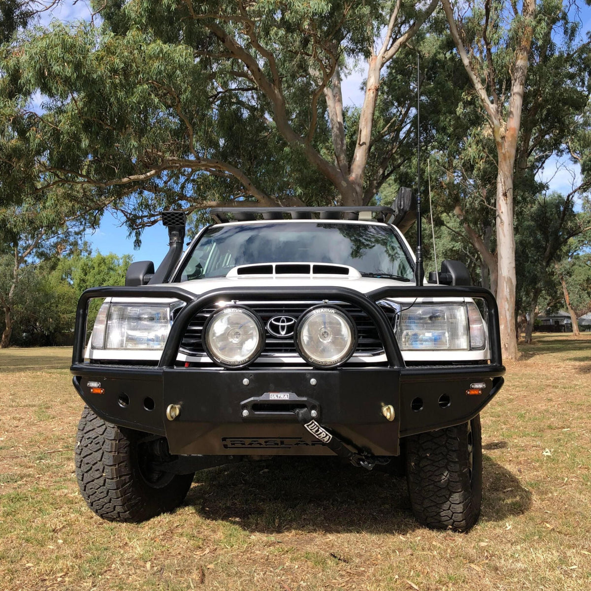 100 Series IFS Toyota LandCruiser New Style Azza Bull Bar - 2006