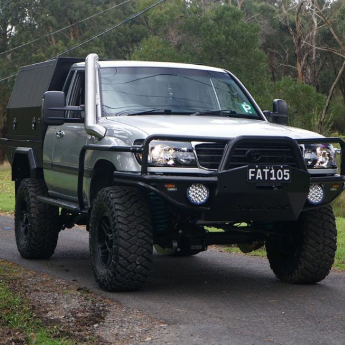 105 Series Toyota LandCruiser 7" Azza Bar - 2002 / Low Mount Winch
