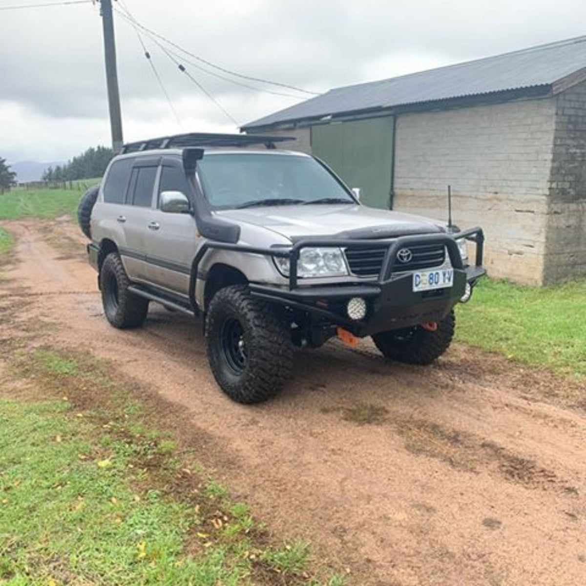 105 Series Toyota LandCruiser Comp Bull Bar - 2006 / High Mount Winch