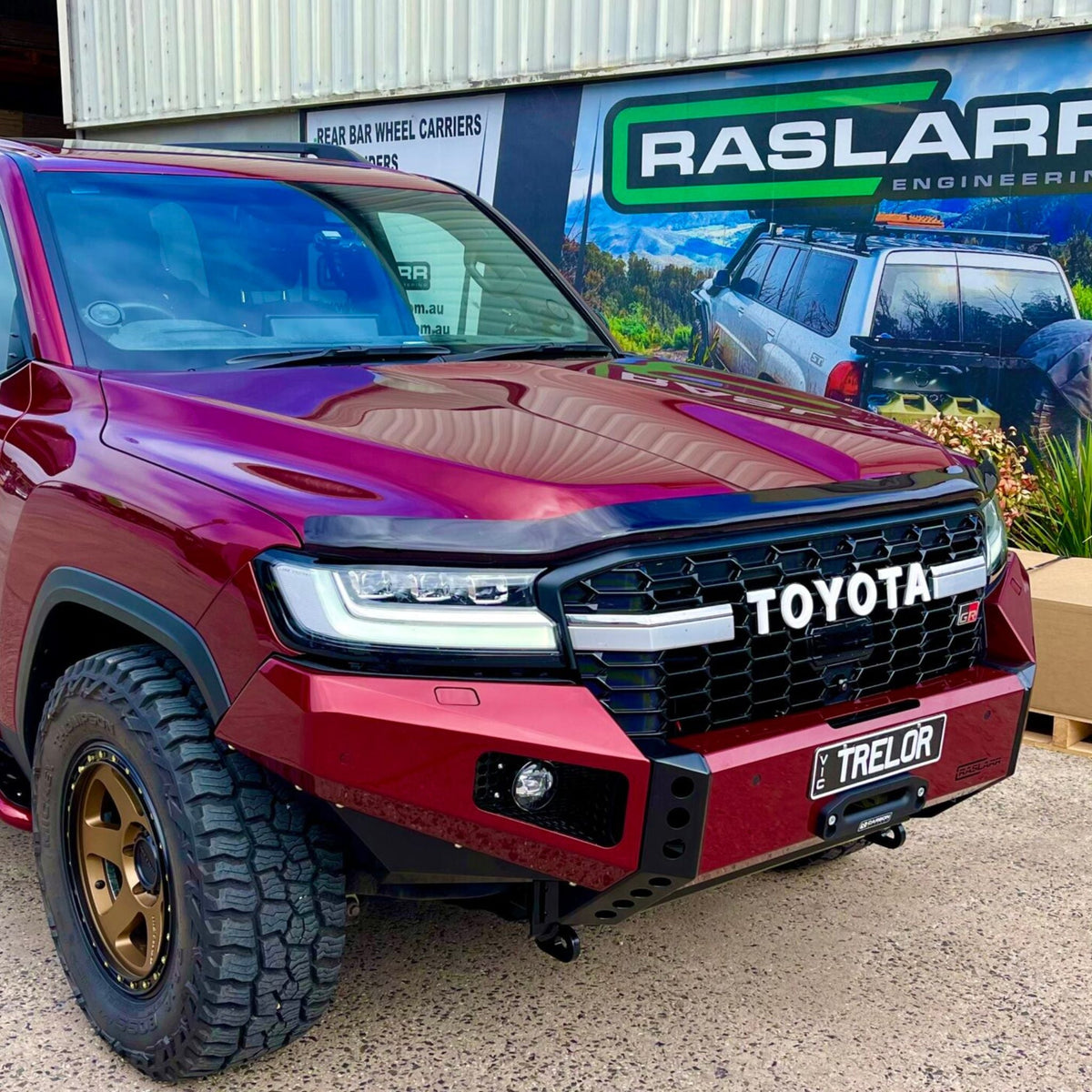 300 Series Toyota LandCruiser No Hoop Bull Bar - Sahara