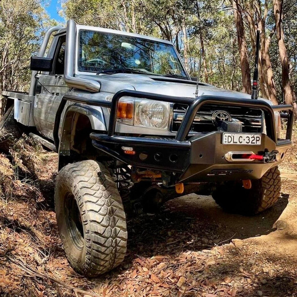79 Series Single Cab Toyota LandCruiser Azza Bull Bar - 2016-2023 / Low Mount Winch / Normal