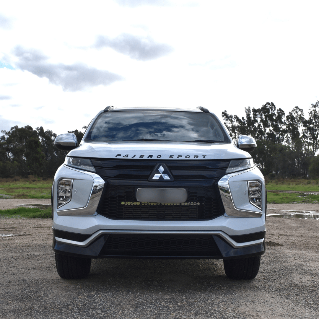 Mitsubishi Pajero Sport QF & QG Nov 2019-on Behind Grille Light Bar Kit