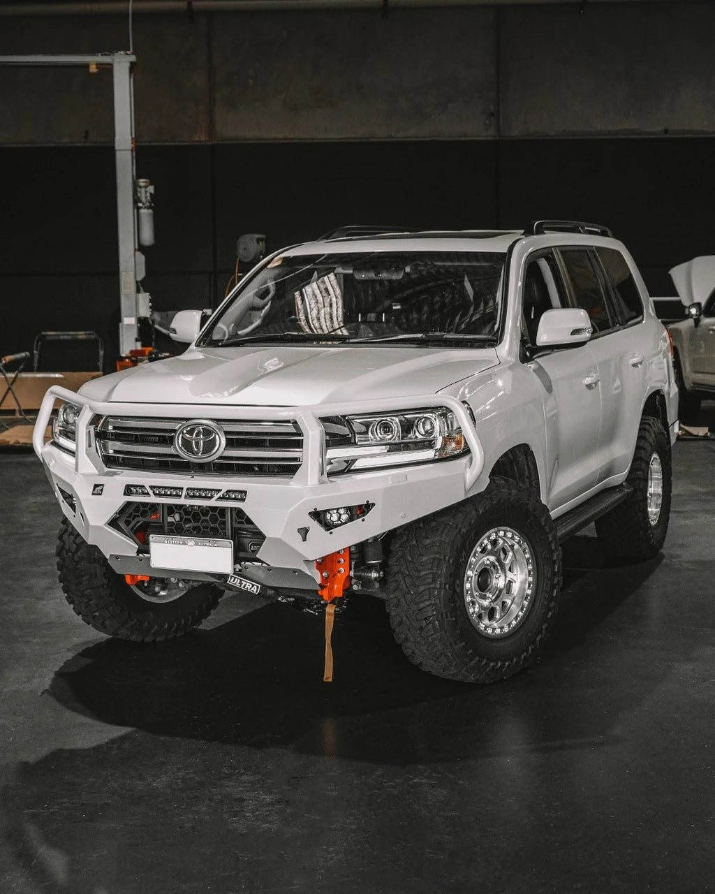 Offroad Animal - Toro Bull bar, To suit Toyota Land Cruiser 200 Series, 2015-2021