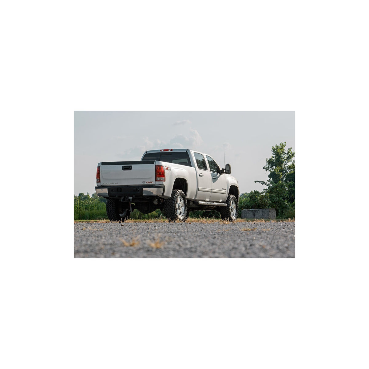 3.5" Lift with Vertex Remote Reservoir Shock suits Chev 2500 (11-19) by Rough Country