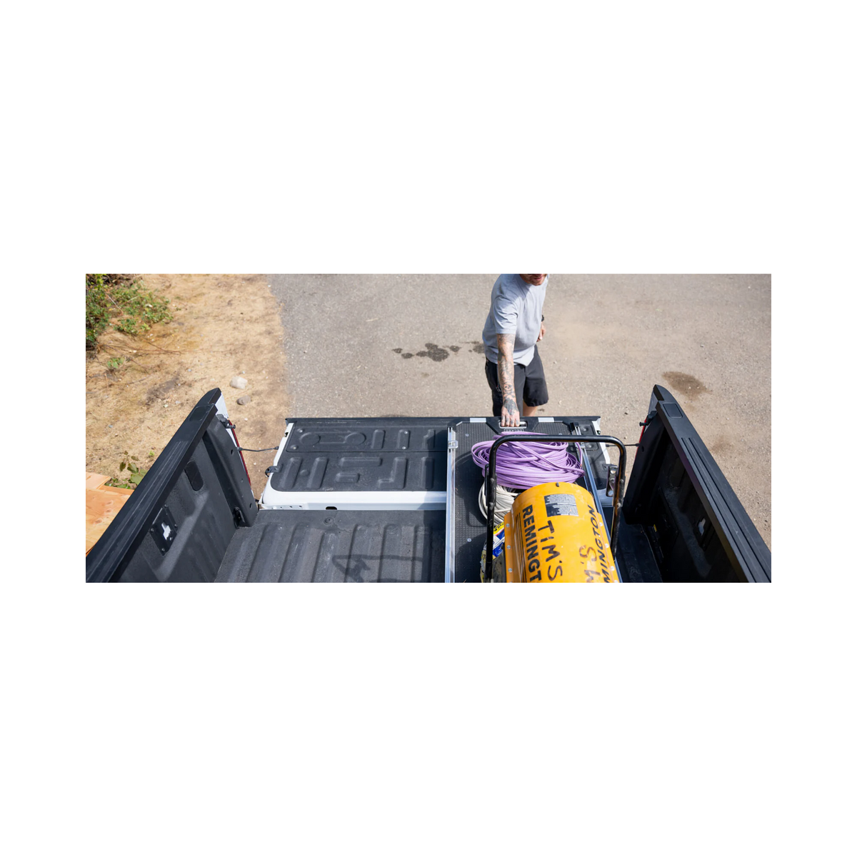 CargoGlide 1/2 Width for Australian Extra Cab Ute with 6' Tub by DECKED