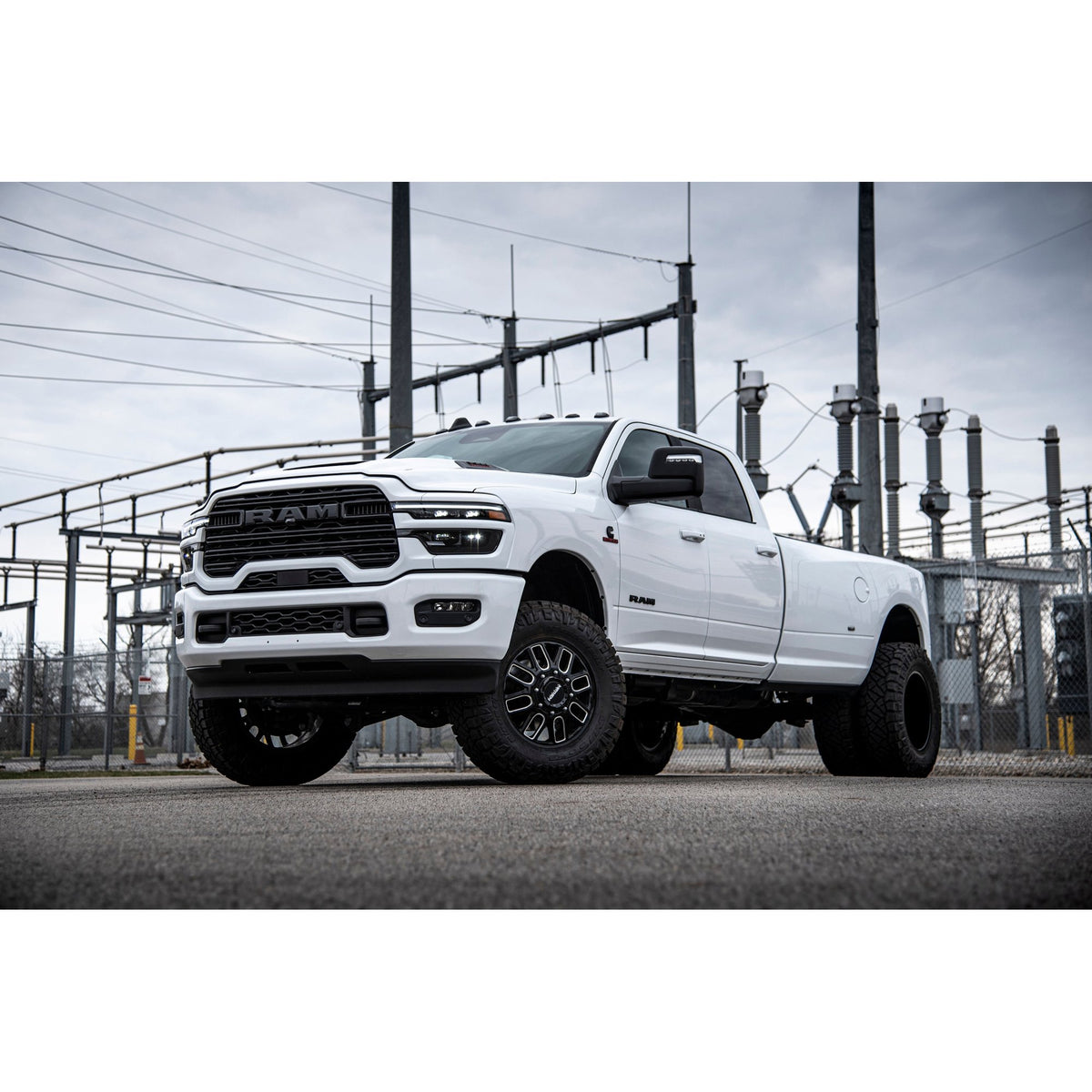 25+ Ram 3500 (Diesel) 3" Lift Kit with Fox 2.5 Remote Reservoir Performance Elite Series Shocks, Front Coils, Rear Blocks, Radius Arms, w/o overload suits Ram 3500 (25-26) by BDS Suspension